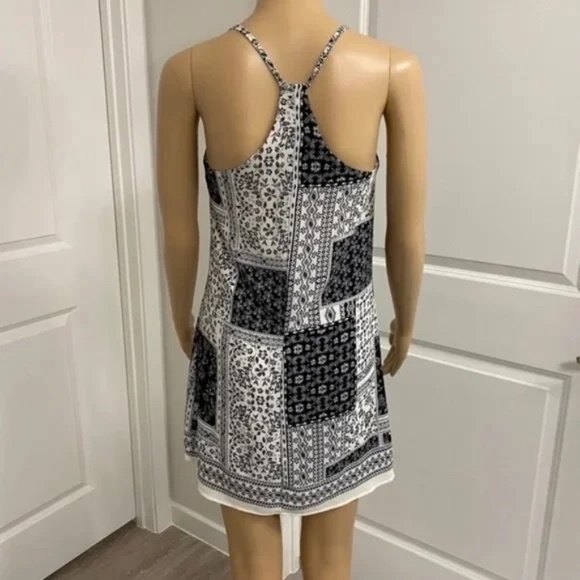 B. Darlin Womens Sleeveless Summer Mini Dress. Black/White. Size 1/2. Cute. - Picture 3 of 6